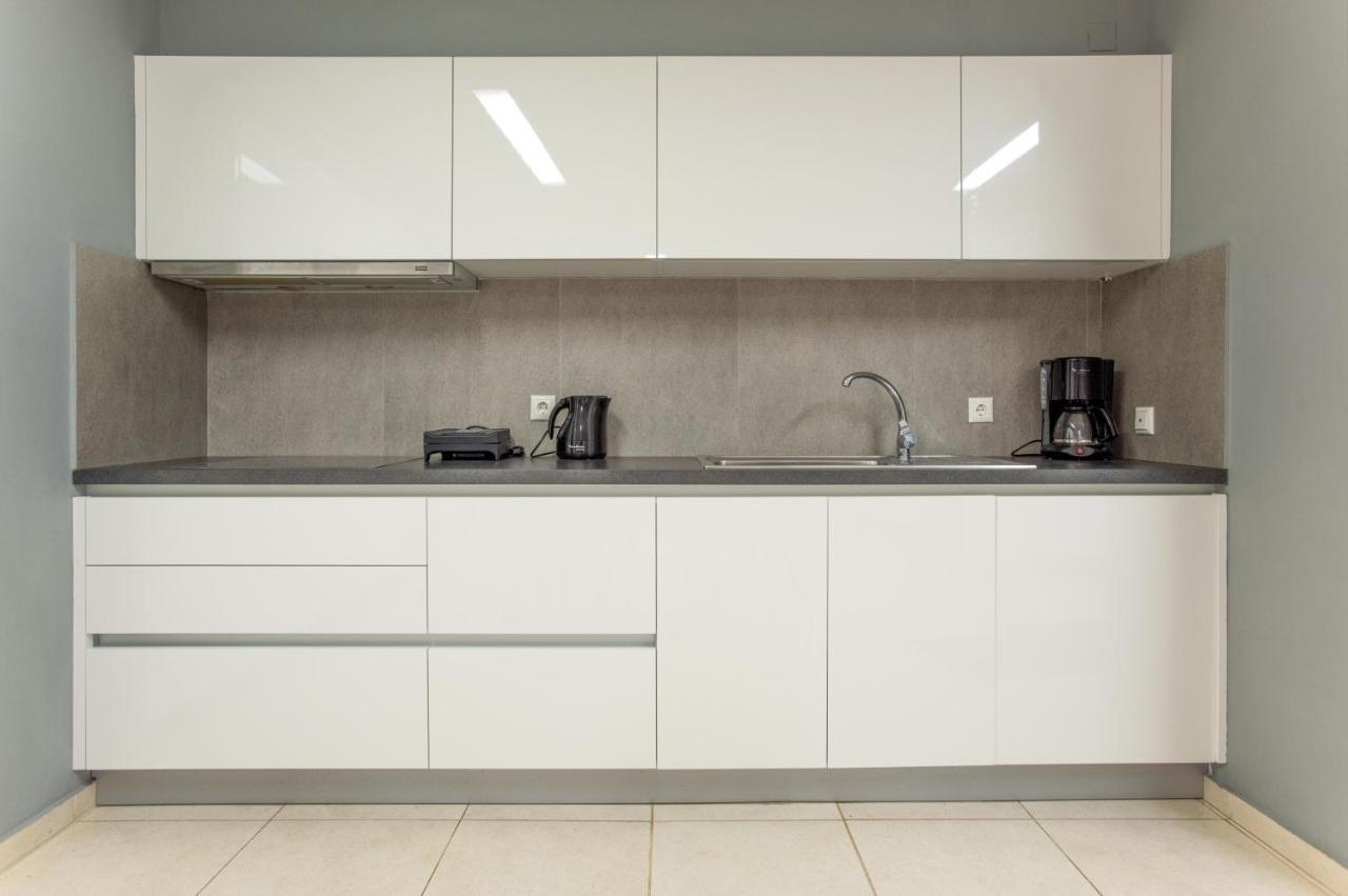 Spacious Fully Equipped 3Bd 2Bath Apt In The Heart Of City With Balconies Ac And Fast Wifi #1 Ираклио Екстериор снимка